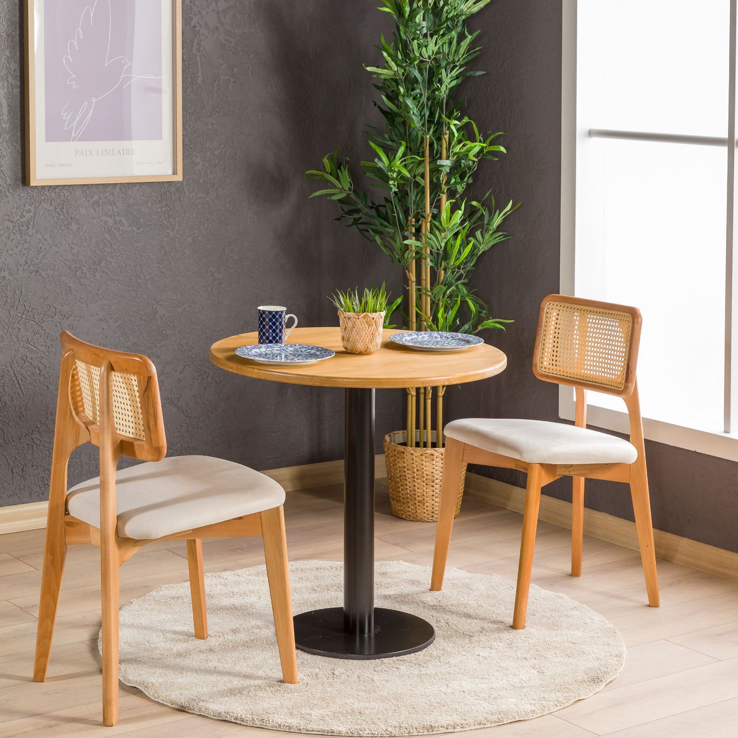 Solid Pine Wood Round Dining Table with Metal Tulip Leg