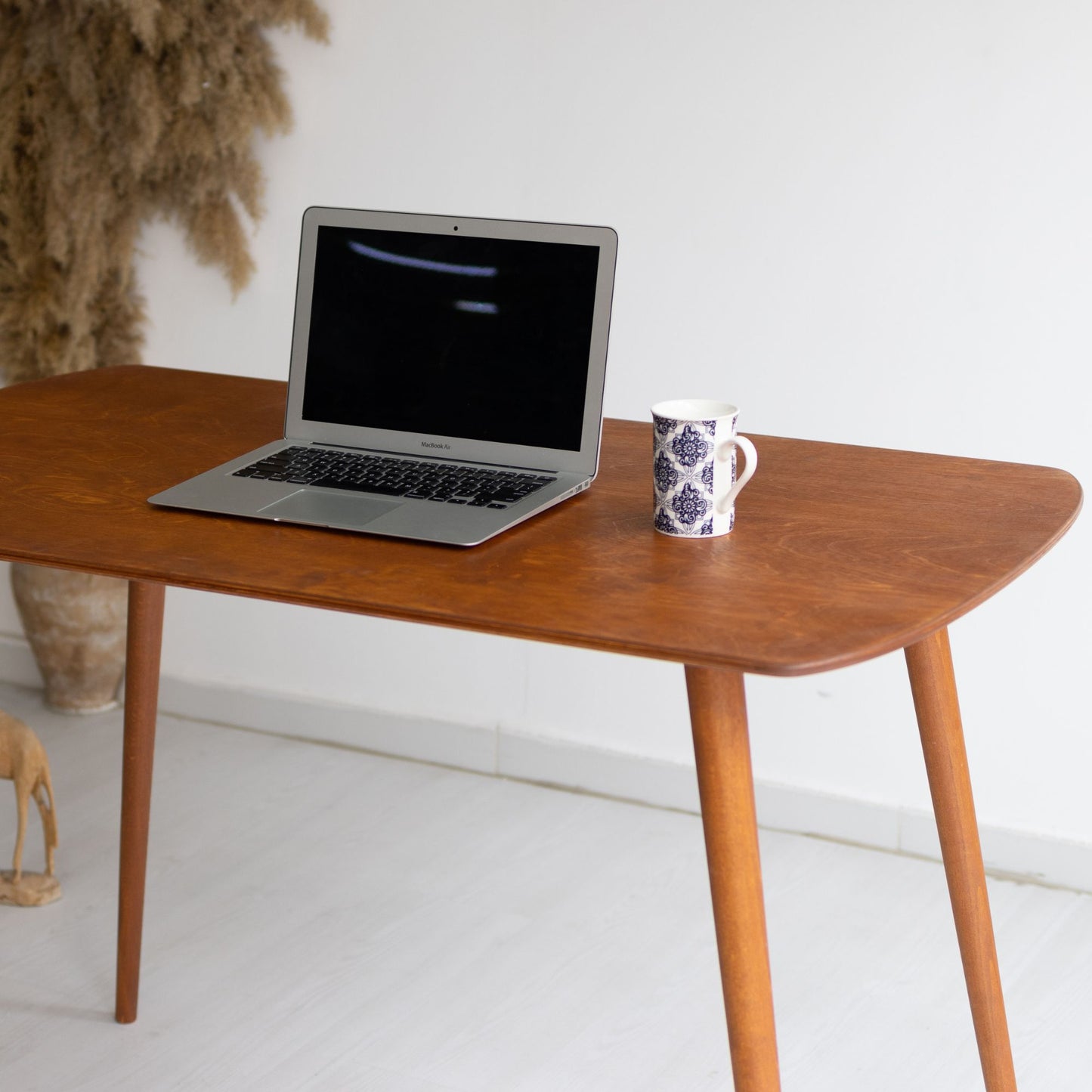 Minimalist Birch Plywood Home Office Desk with Rounded Edges