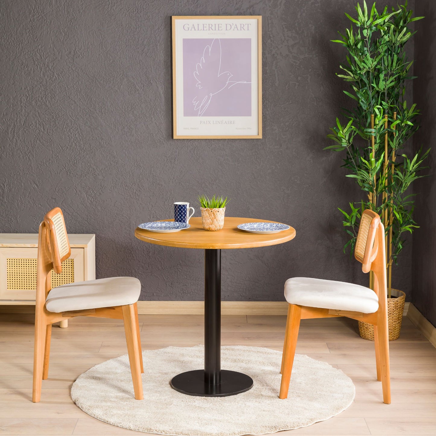 Solid Pine Wood Round Dining Table with Metal Tulip Leg