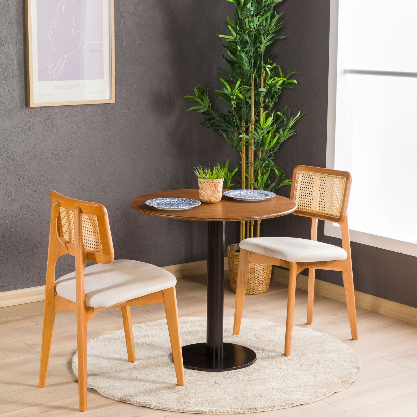 Birch Plywood Round Dining Table with Metal Tulip Leg