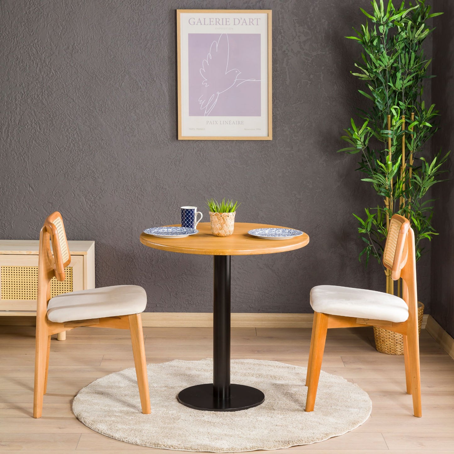 Solid Pine Wood Round Dining Table with Metal Tulip Leg