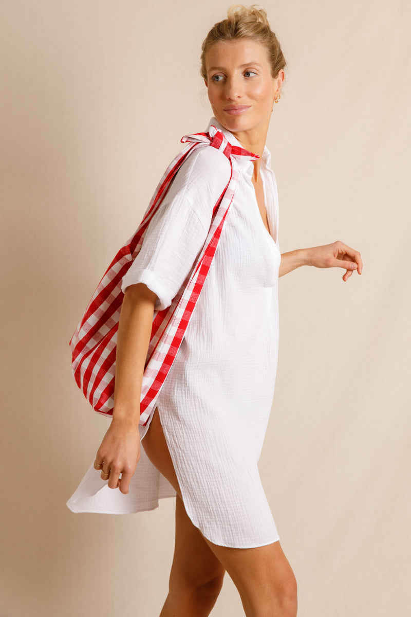 anja accessories bag vichy red plain background